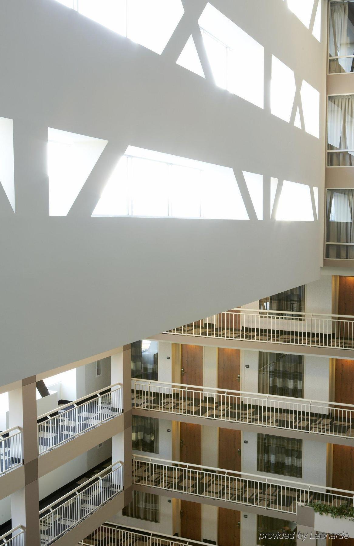 Embassy Suites By Hilton Atlanta Buckhead Interior photo