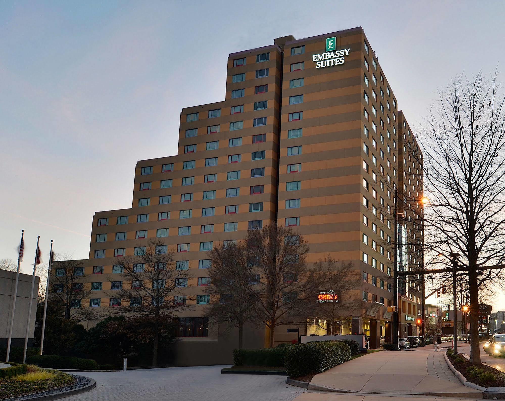 Embassy Suites By Hilton Atlanta Buckhead Exterior photo